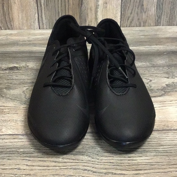 nike men's phantom vsn academy df ic soccer shoes